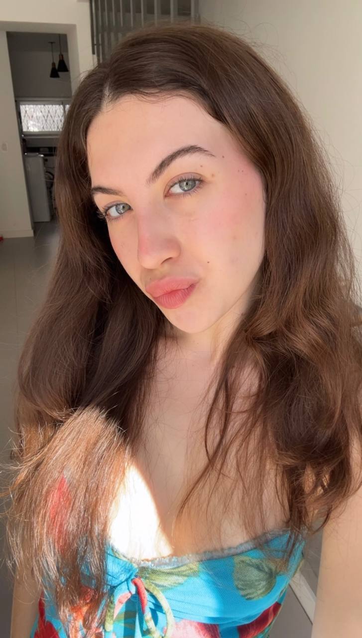 Nude girl Amber in Lusaka