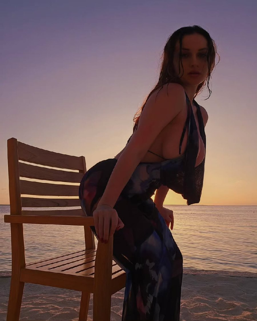 Sexy girl Miranda Faith nude in Lusaka