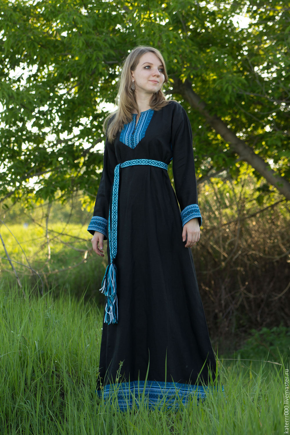 Women in Slavic costumes in Lusaka