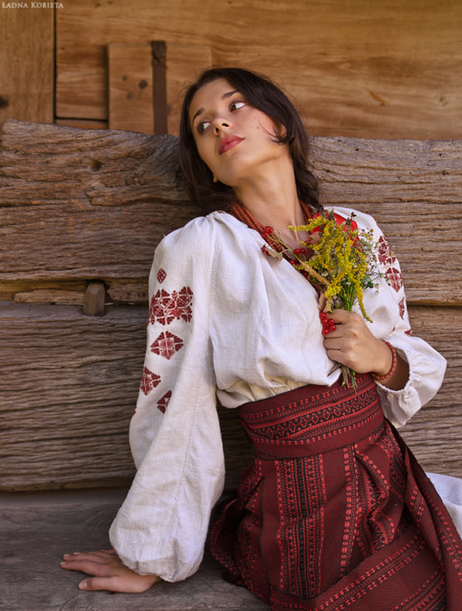 Girls in Slavic costumes in Lusaka